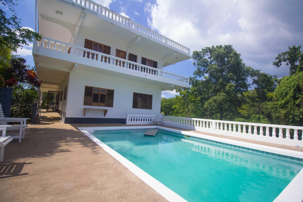 Rainbow Hill Villa Negril Exterior photo